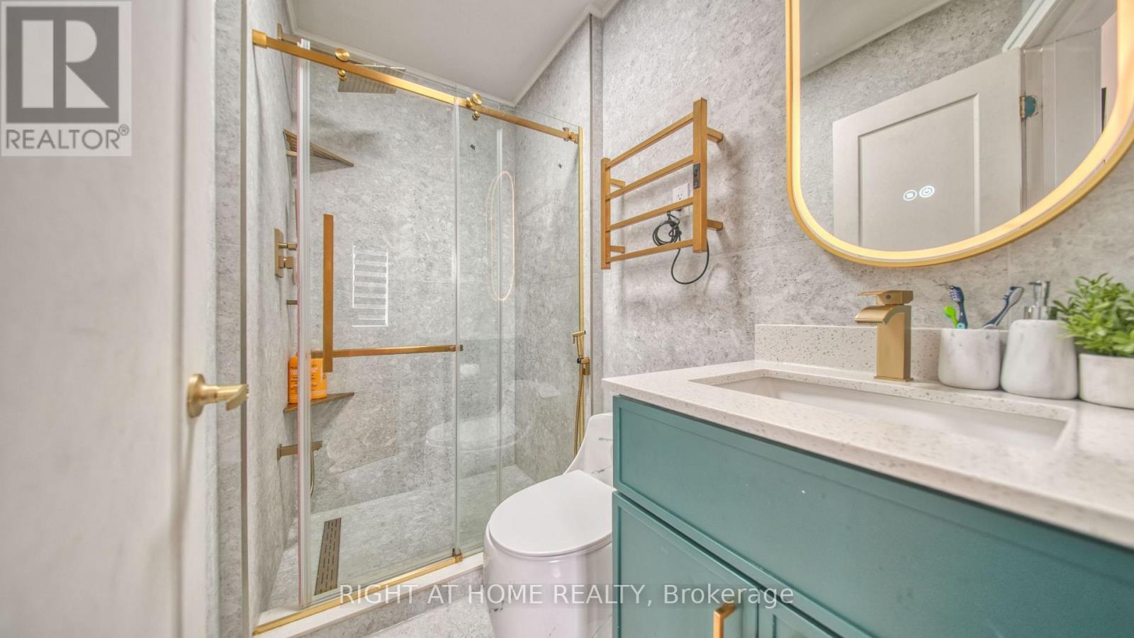 211 Queen Mary Drive, Brampton, Ontario L7A 1Y9 - Photo 25 - W13547098