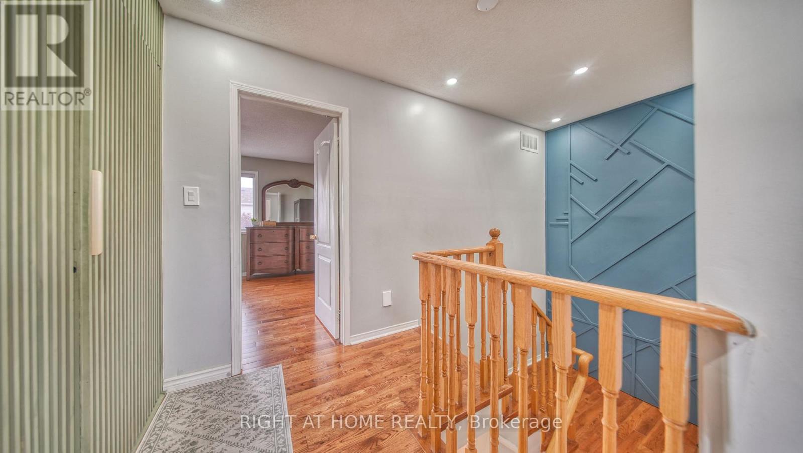 211 Queen Mary Drive, Brampton, Ontario L7A 1Y9 - Photo 18 - W13547098