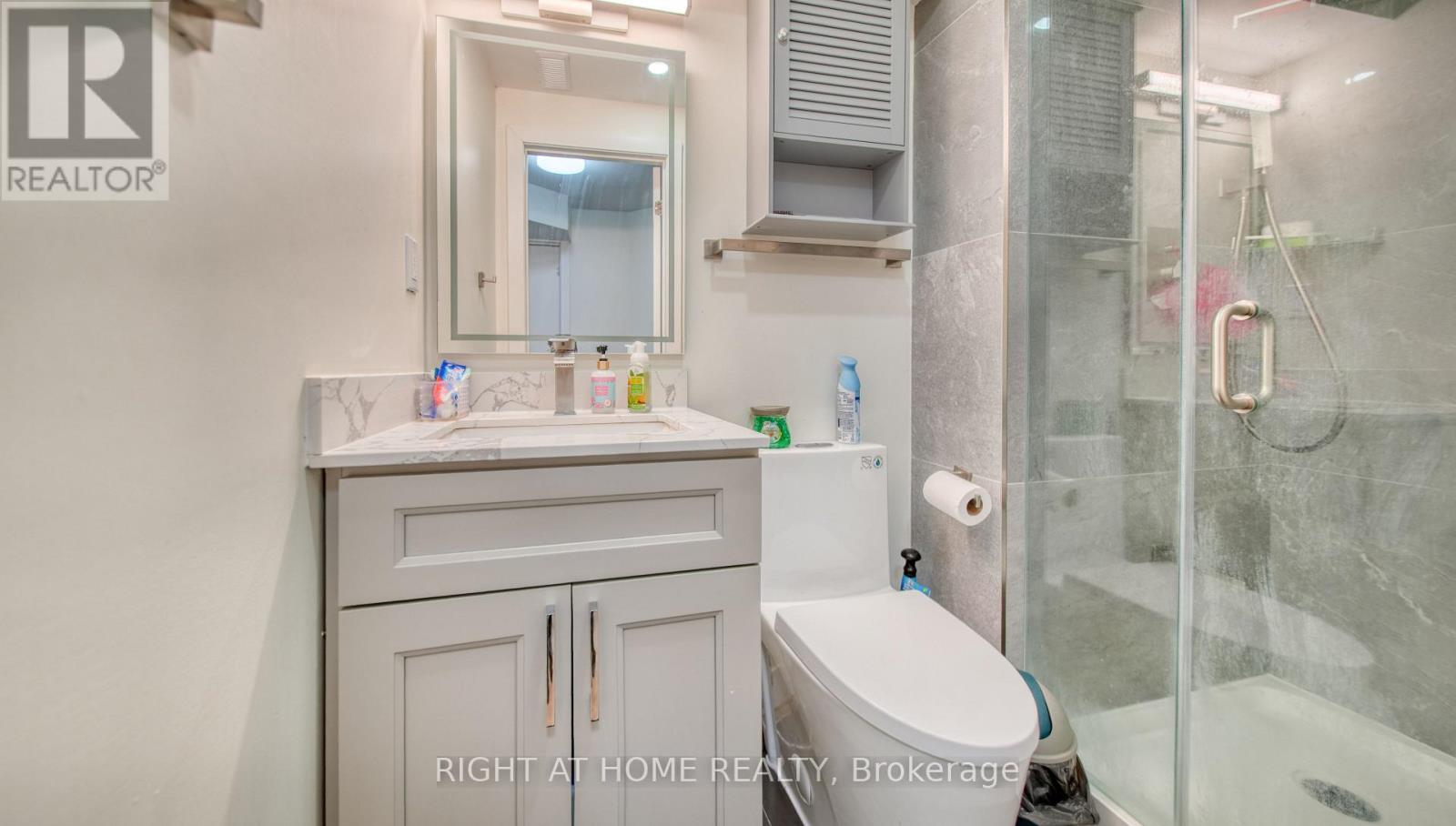 211 Queen Mary Drive, Brampton, Ontario L7A 1Y9 - Photo 32 - W13547098
