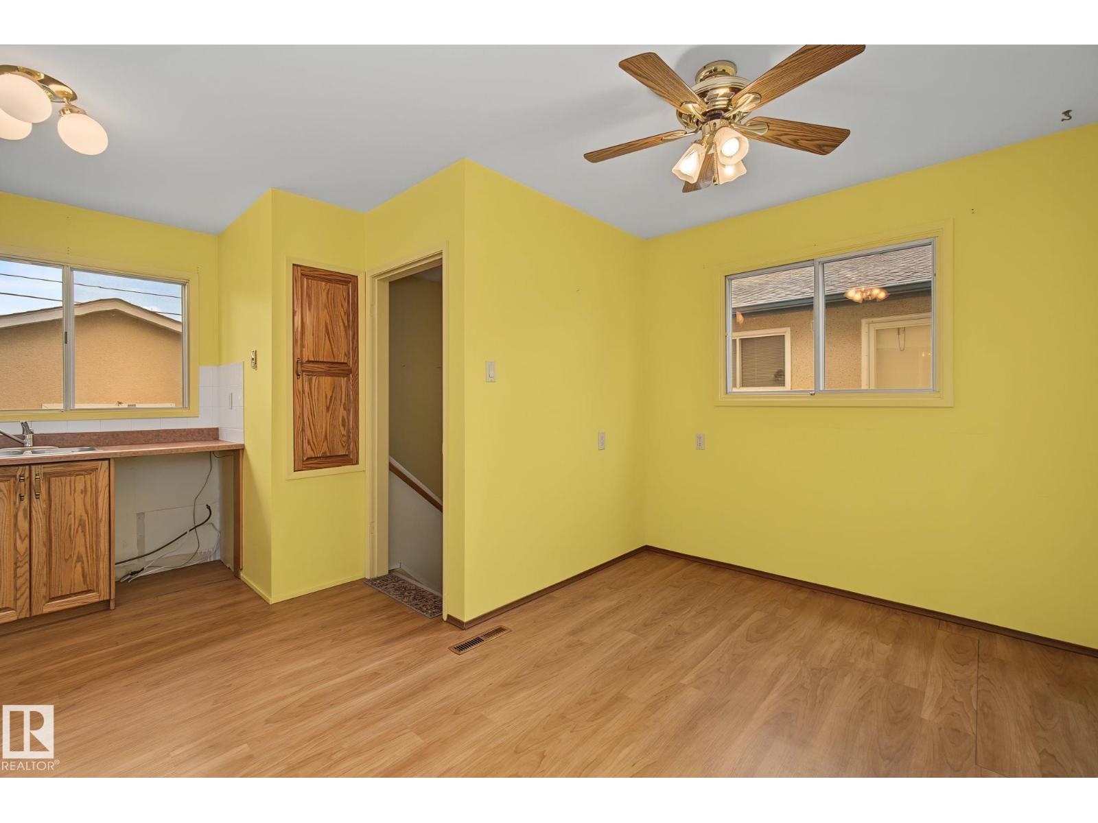 8115 169 St NW, Edmonton, Alberta  T5R 2W4 - Photo 8 - E4498355