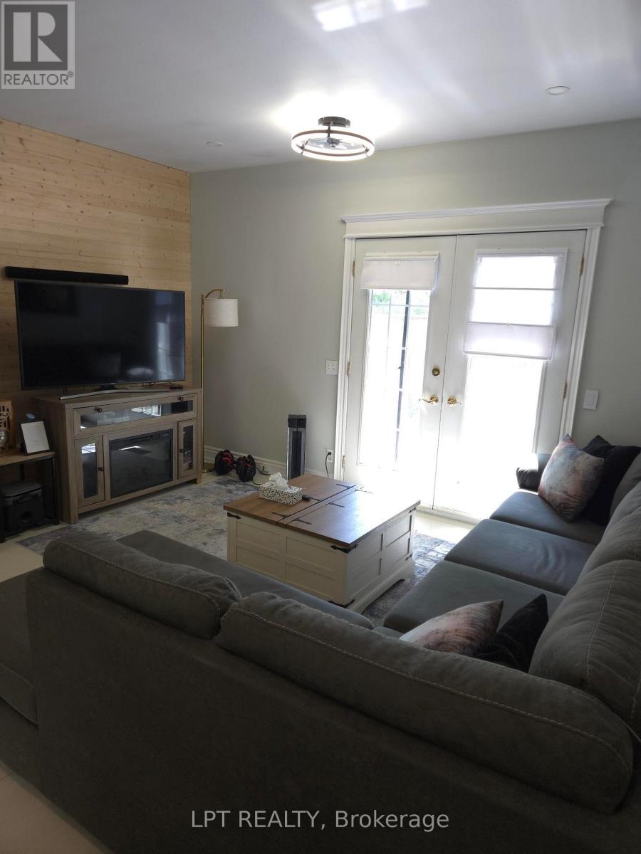 Unit B - 60 Norton Boulevard, Caledon, Ontario  L7E 2C5 - Photo 4 - W13552282