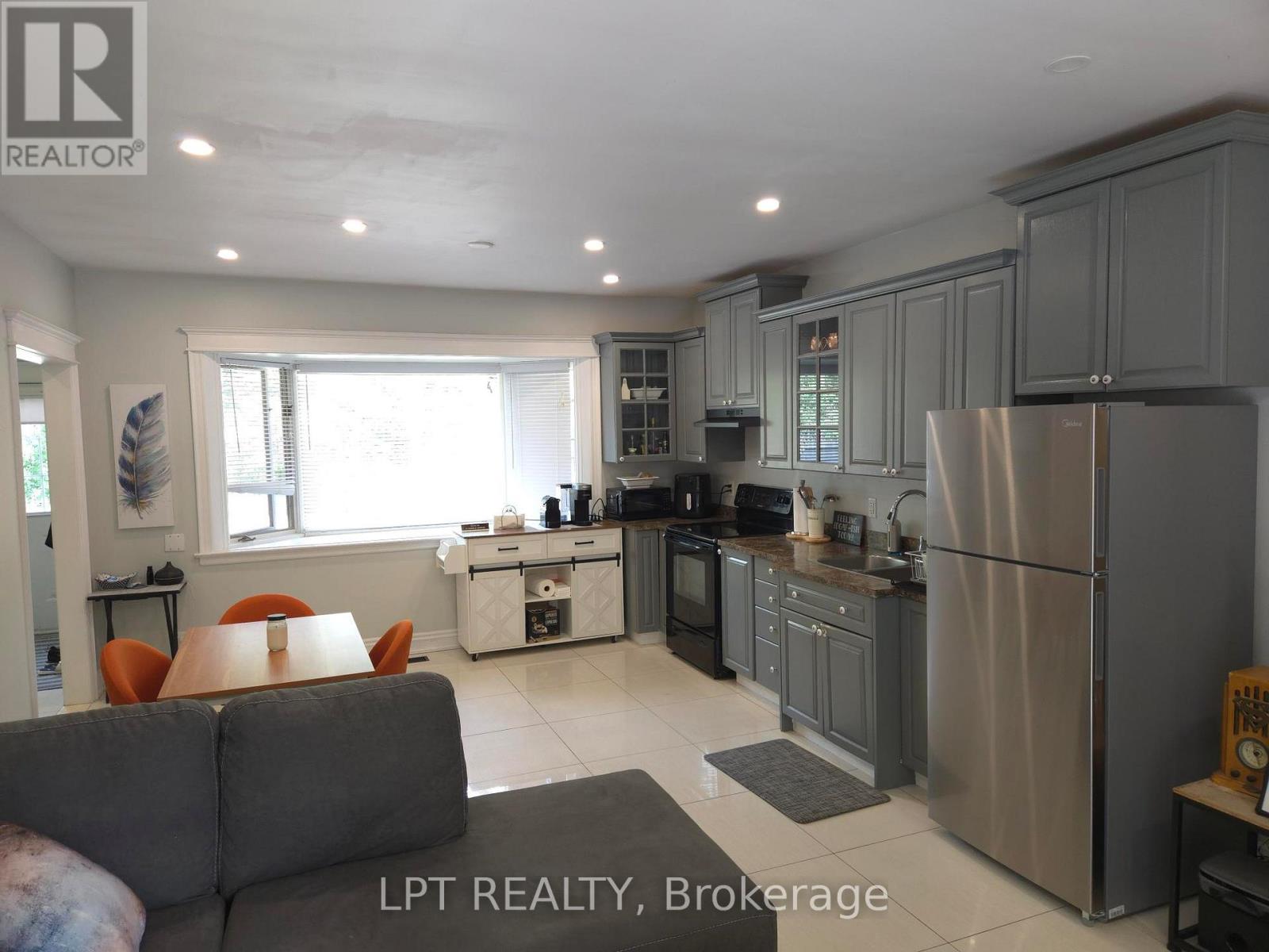 Unit B - 60 Norton Boulevard, Caledon, Ontario  L7E 2C5 - Photo 7 - W13552282