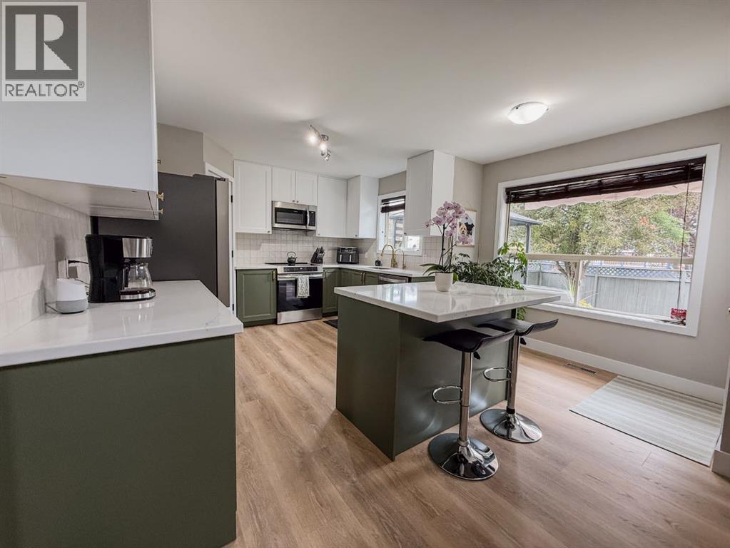 1749 Douglas Glen Grove SE, Calgary, Alberta  T2Z 3A5 - Photo 14 - A2323220