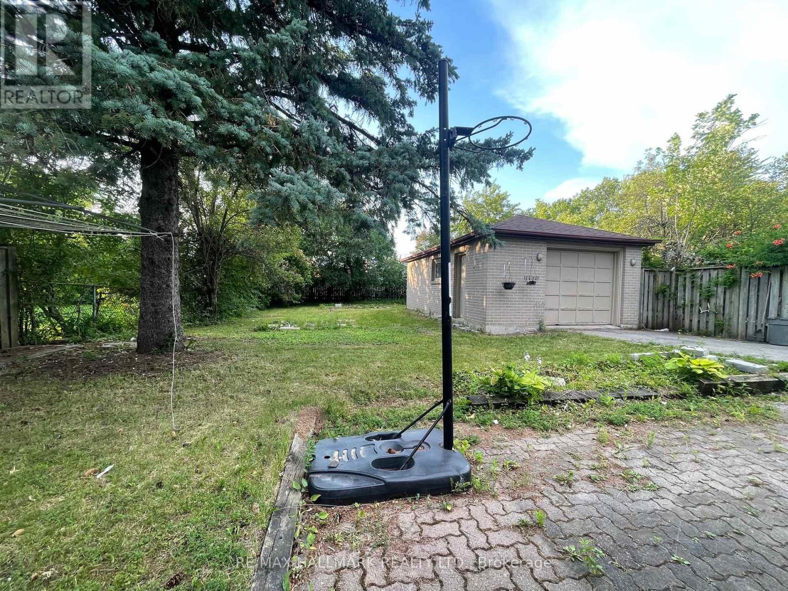 Main Floor - 116 Cartier Crescent, Richmond Hill, Ontario  L4C 2N6 - Photo 20 - N13481844