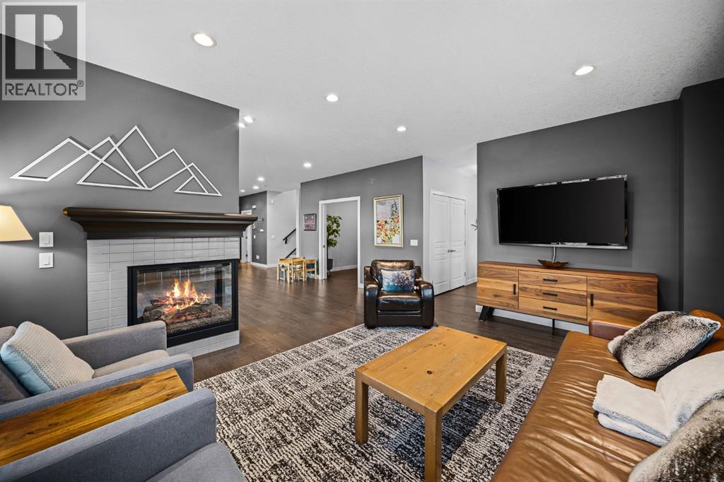 29 Mary Dover Drive SW, Calgary, Alberta  T3E 7M6 - Photo 7 - A2326352