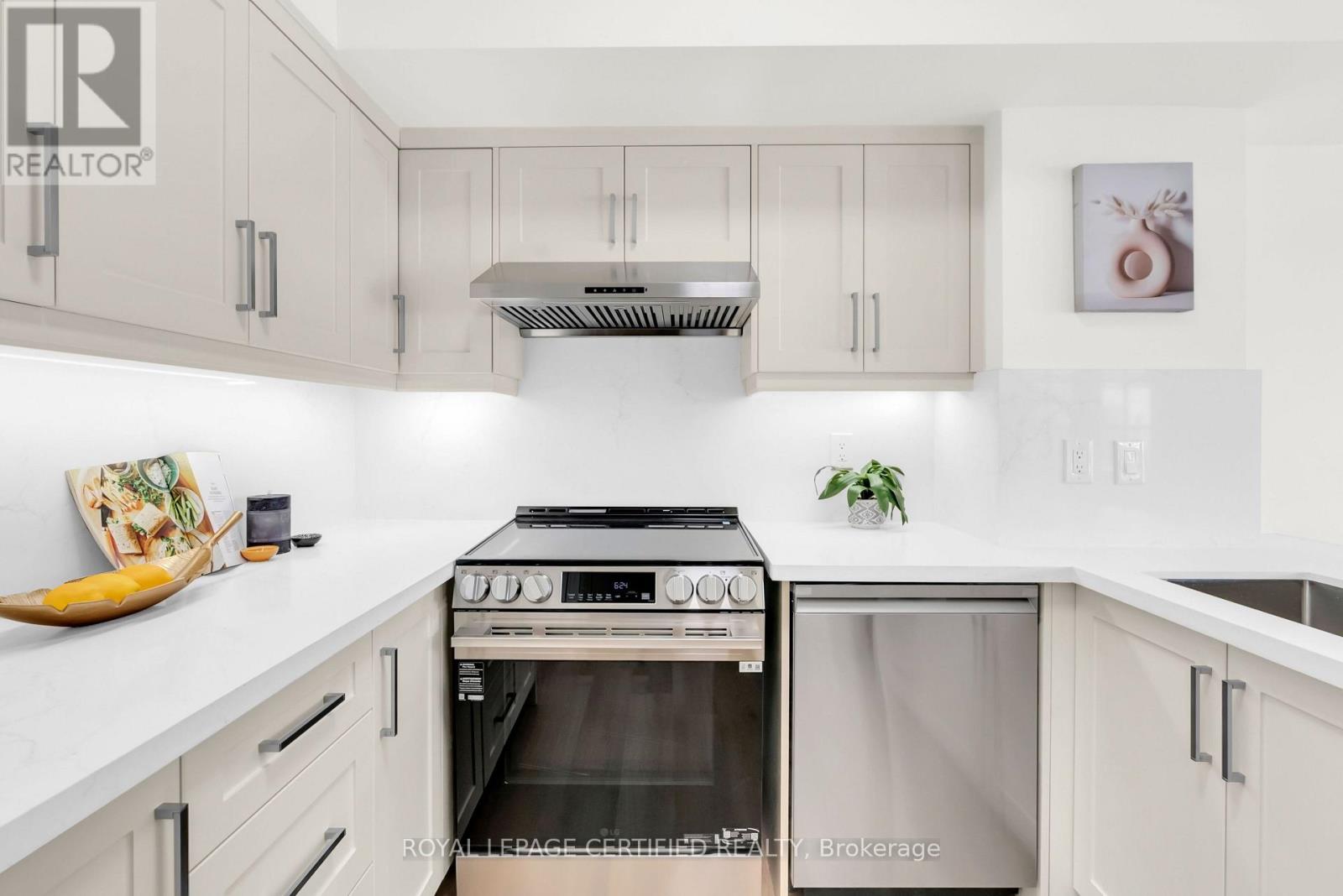 1603 - 2111 Lake Shore Boulevard W, Toronto, Ontario  M8V 4B2 - Photo 15 - W13545700