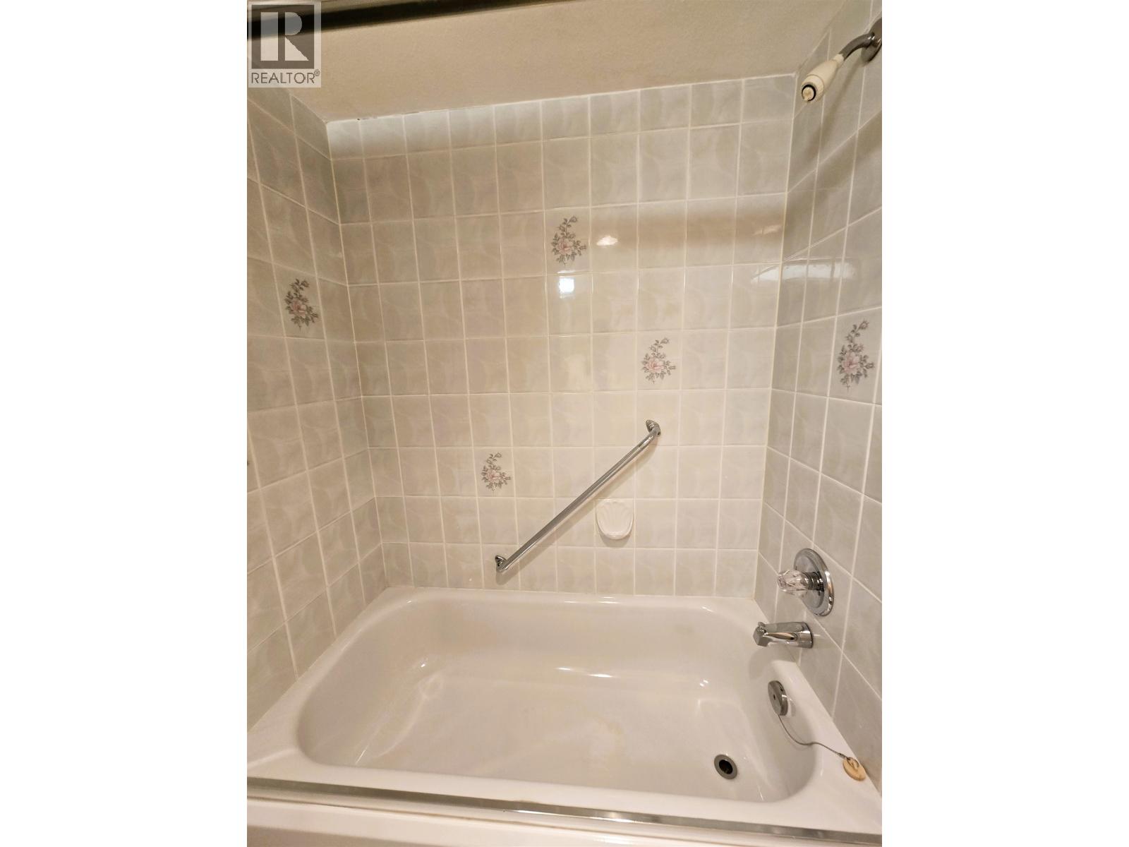 101 5565 Barker Avenue, Burnaby, British Columbia  V5H 2N8 - Photo 13 - R3143526