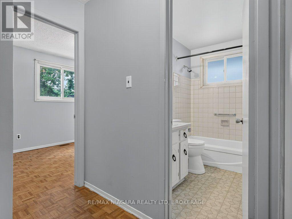 6127 Strohan Street, Niagara Falls, Ontario  L2J 3J3 - Photo 20 - X13552318