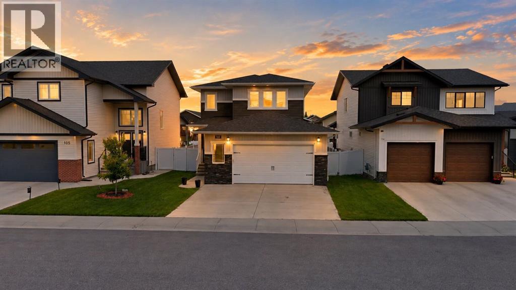 101 Longmire Close, Red Deer, Alberta  T4R 0T1 - Photo 1 - A2328232