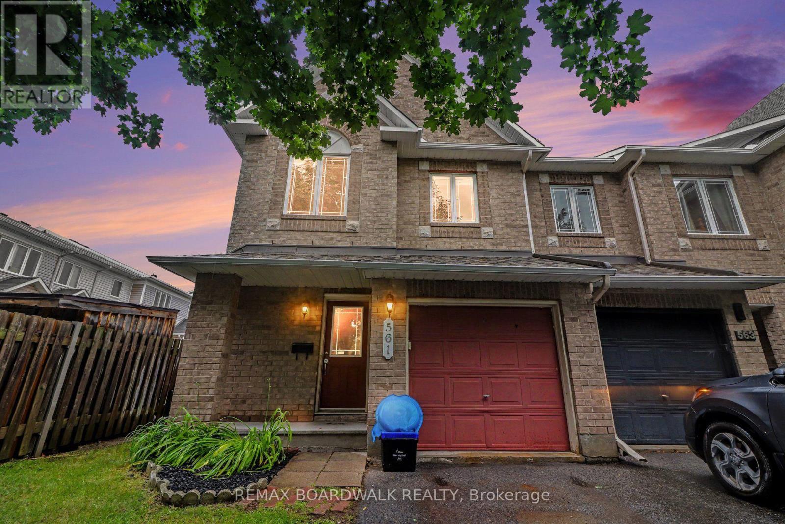 561 AQUAVIEW DRIVE, Ottawa, Ontario
