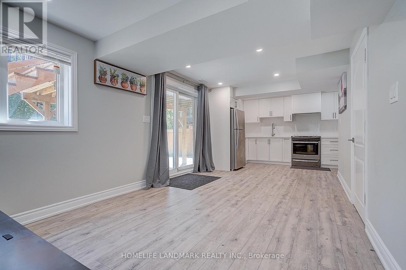 28 Hunwicks Crescent, Ajax, Ontario  L1Z 0E4 - Photo 25 - E13552368