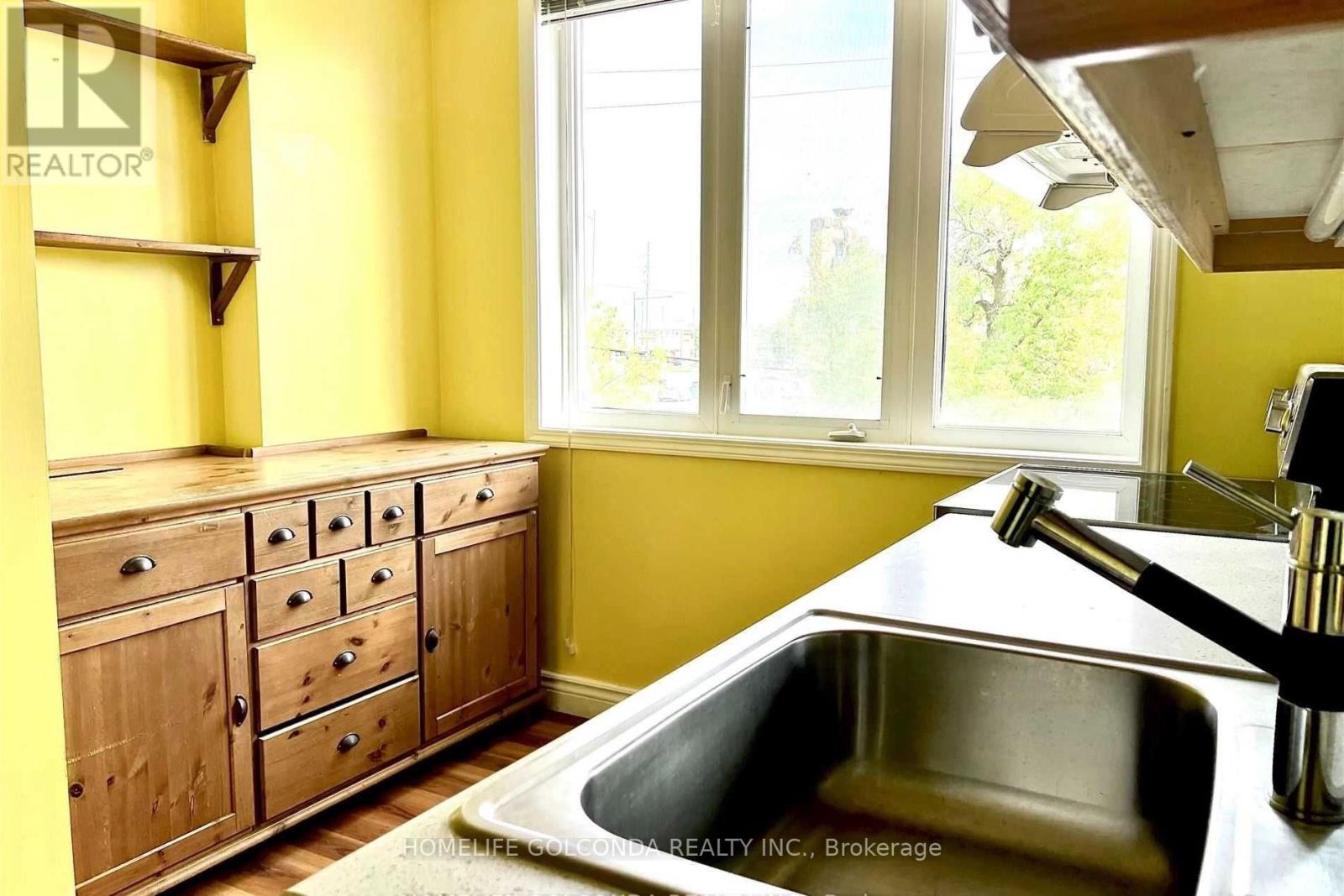 15 - 21 Elgin Mills Road, Richmond Hill, Ontario L4C 0R5 - Photo 2 - N13552384