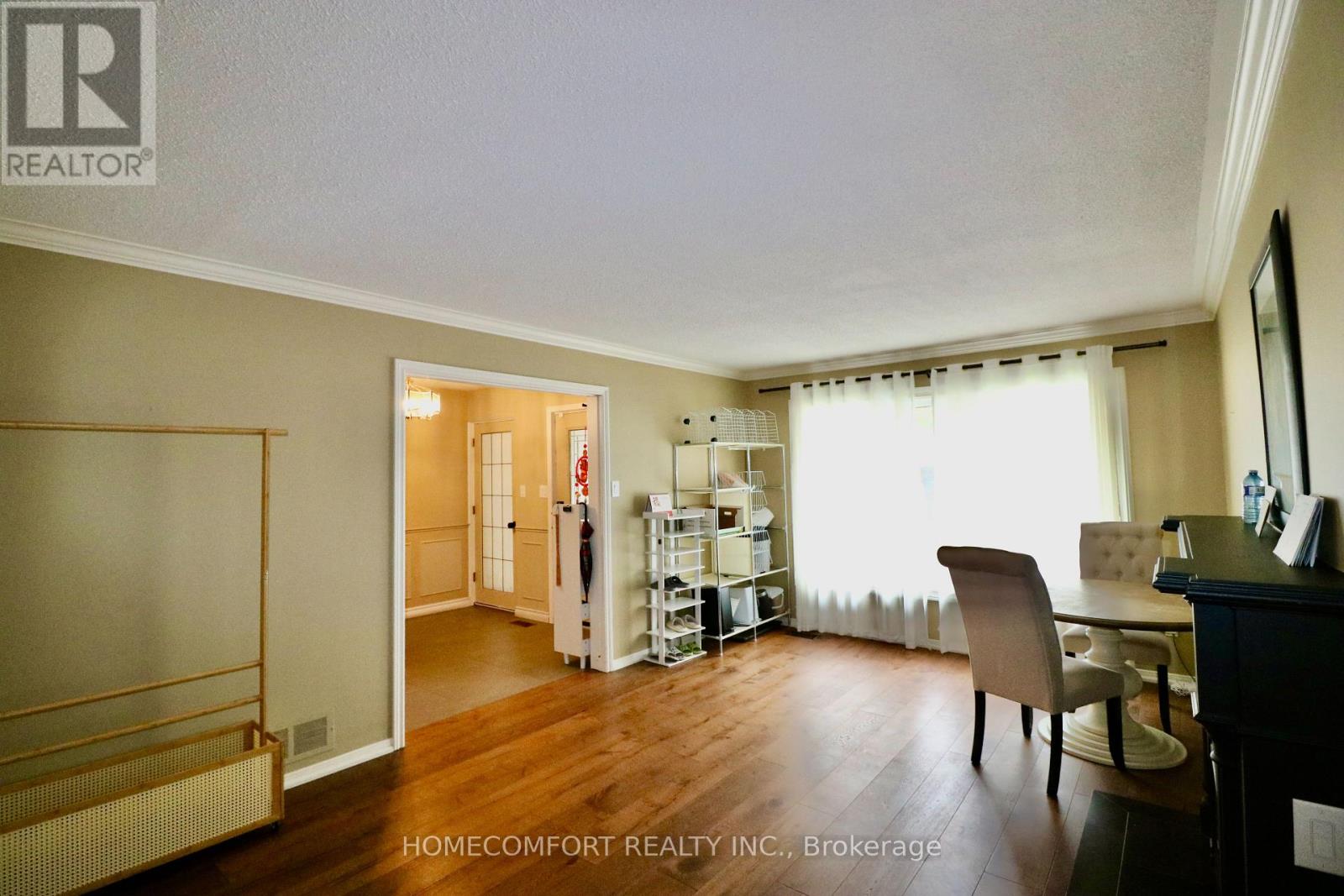 12 Banbury Court, Aurora, Ontario  L4G 3M9 - Photo 3 - N13552388