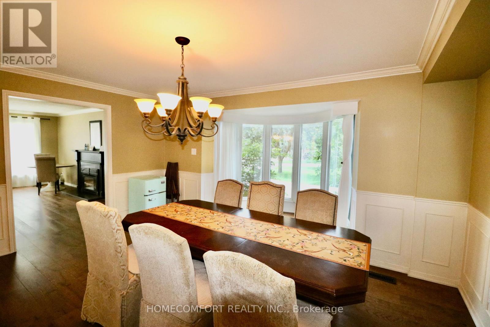 12 Banbury Court, Aurora, Ontario  L4G 3M9 - Photo 6 - N13552388