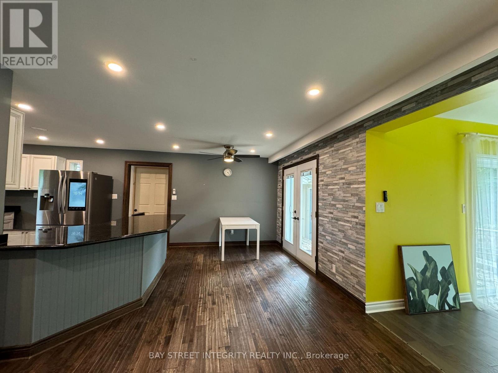 1339 Pinegrove Road, Oakville, Ontario L6L 2X2 - Photo 7 - W13552350