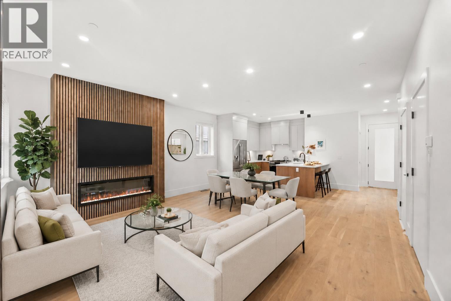 1 1368 PARK DRIVE, Vancouver, British Columbia