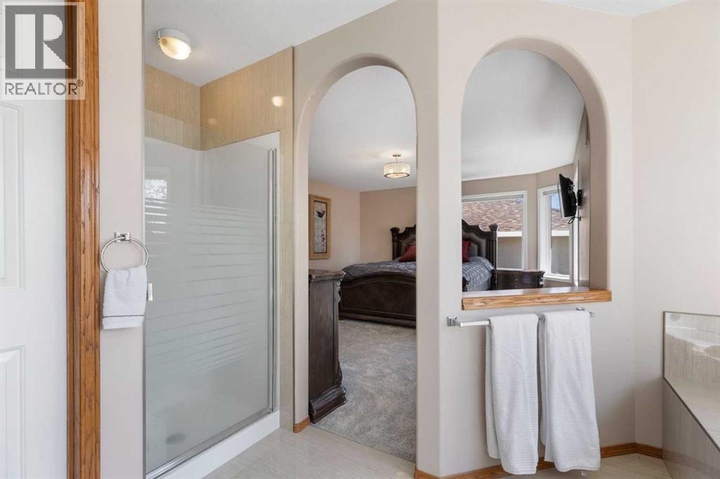 51 Mckenzie Lake Crescent SE, Calgary, Alberta  T2Z 2P1 - Photo 28 - A2328096