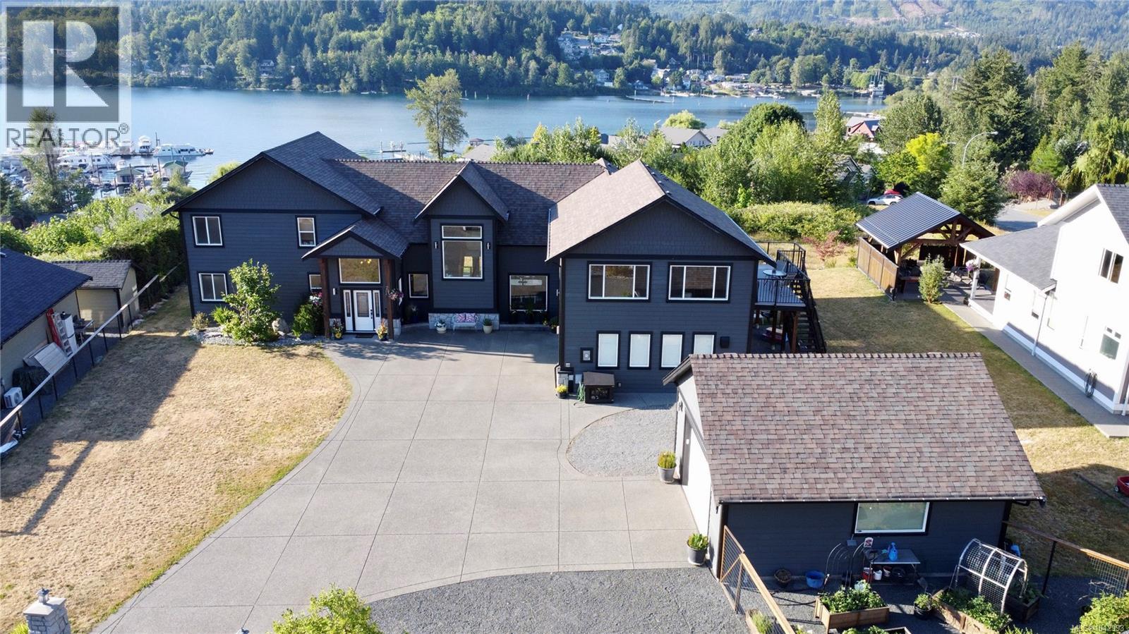 213 Tal Cres, Lake Cowichan, British Columbia