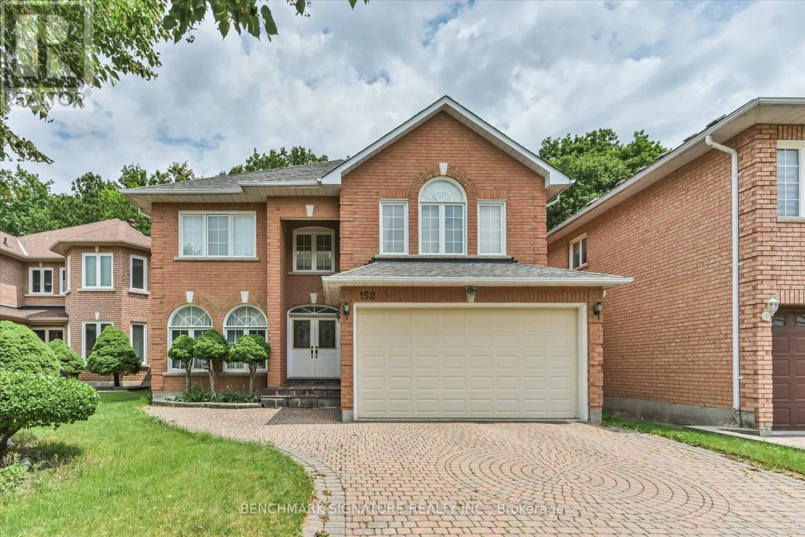 152 Blackmore Avenue, Richmond Hill, Ontario  L4B 3Y8 - Photo 2 - N13547302