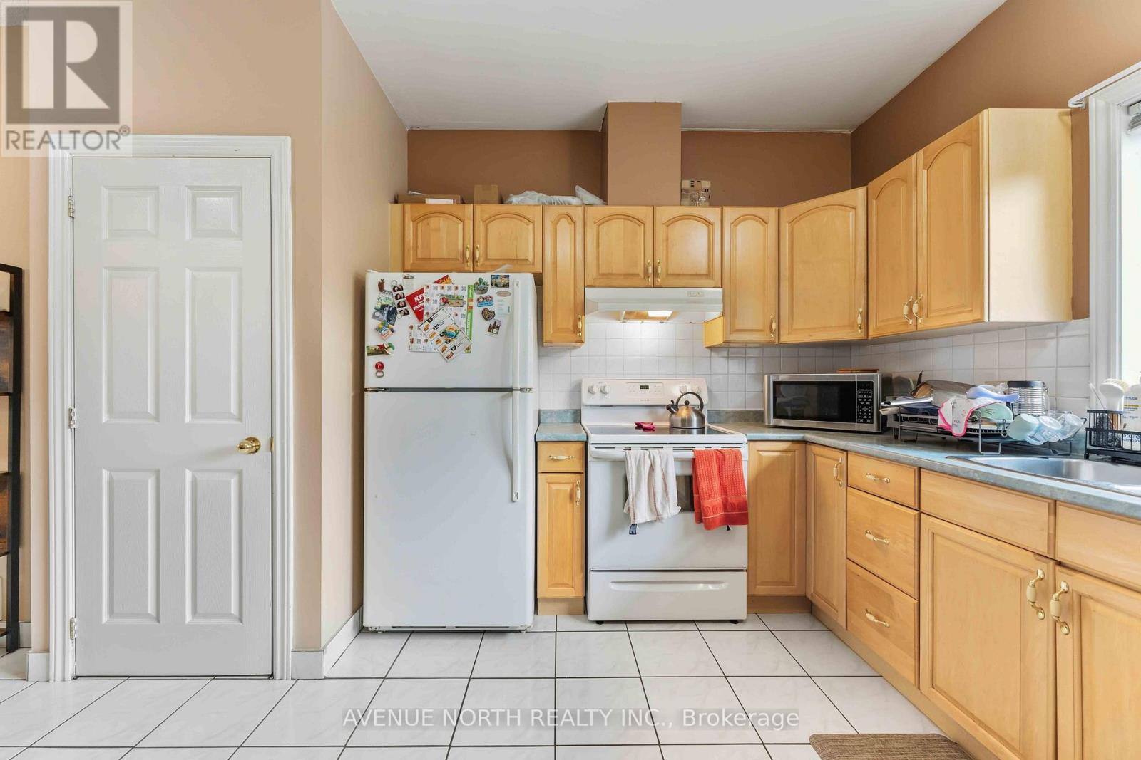 6803 Barsona Place, Ottawa, Ontario  K1C 1J2 - Photo 16 - X13541472