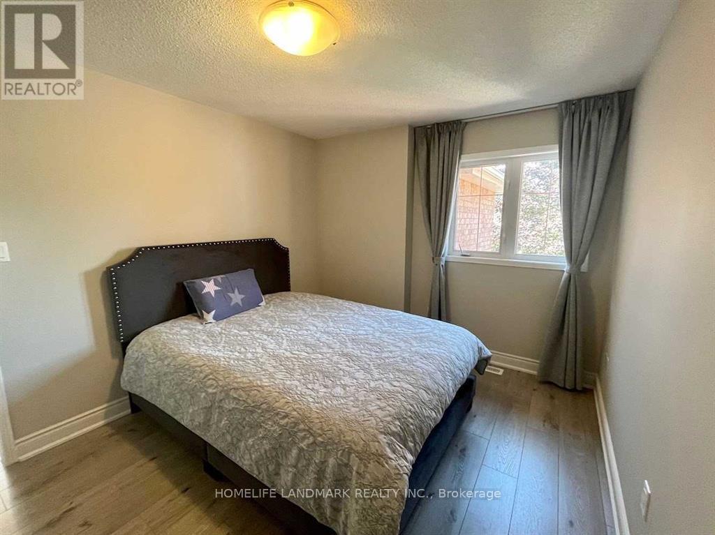 Upper - 545 Menczel Crescent, Newmarket, Ontario  L3X 2P2 - Photo 15 - N13552438