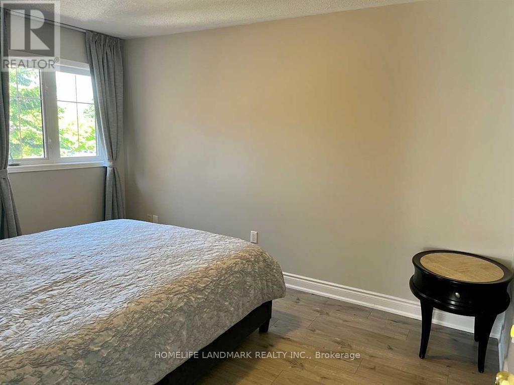 Upper - 545 Menczel Crescent, Newmarket, Ontario  L3X 2P2 - Photo 16 - N13552438
