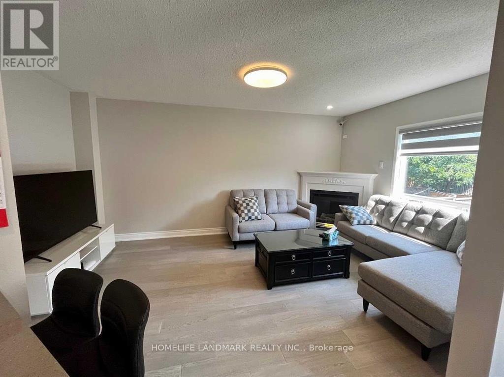 Upper - 545 Menczel Crescent, Newmarket, Ontario  L3X 2P2 - Photo 2 - N13552438