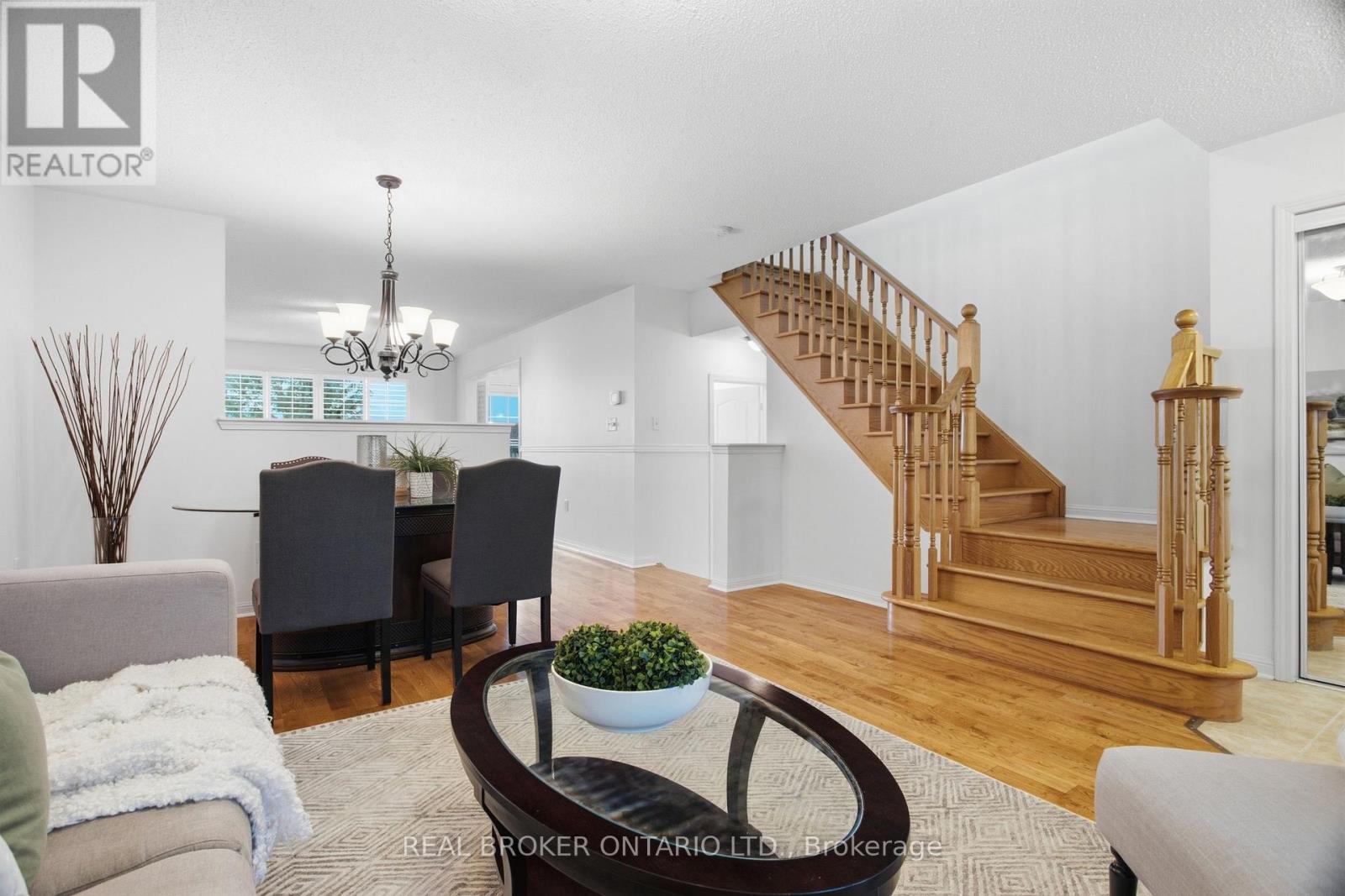35 Bonavista Drive, Brampton, Ontario  L6X 0N2 - Photo 7 - W13551700