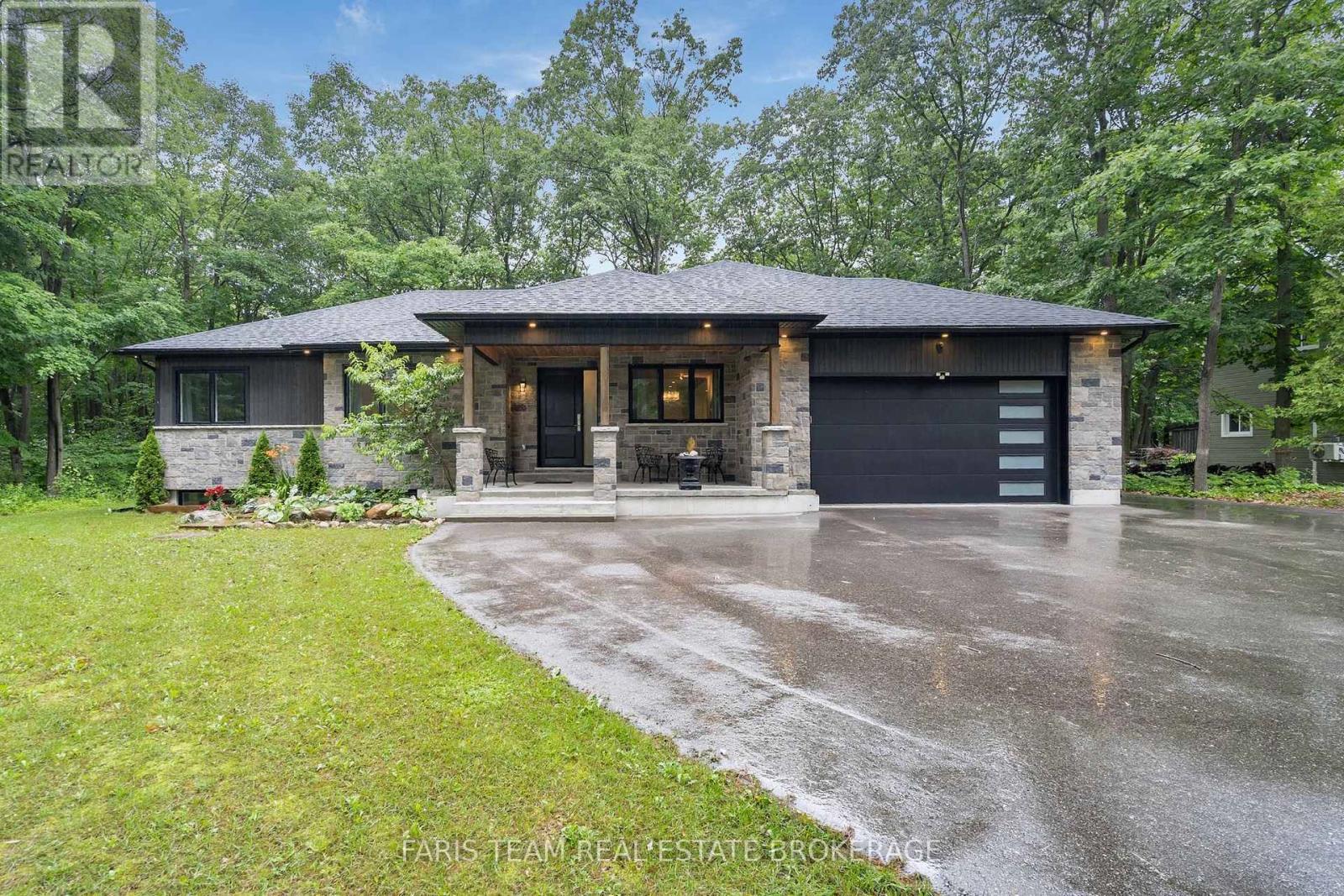 34 OAKWOOD AVENUE, Tiny