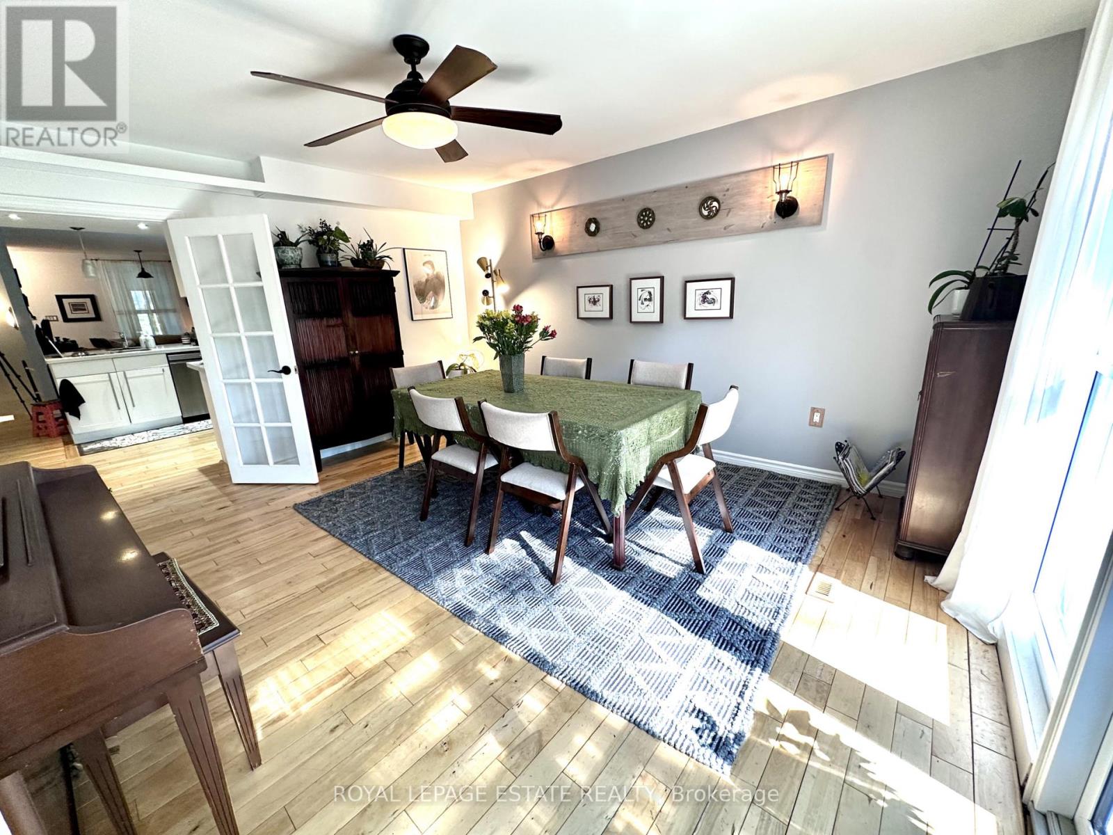 158 Waverley Road, Toronto, Ontario  M4L 3T3 - Photo 15 - E13552534
