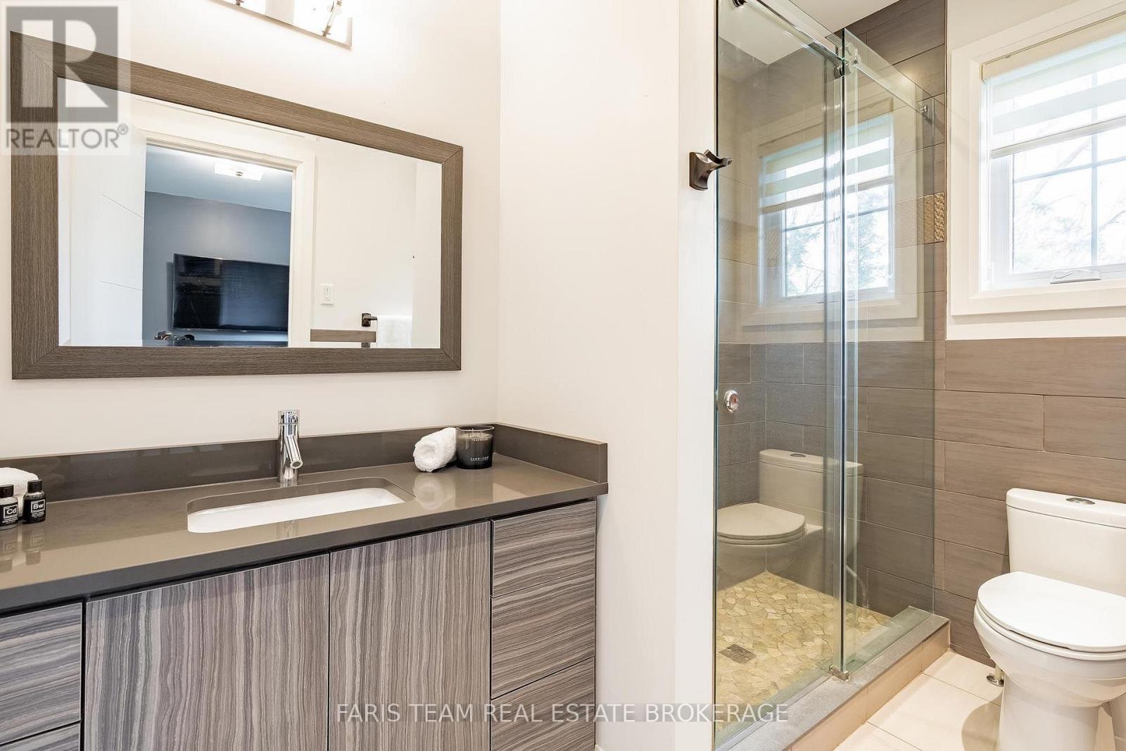 1648 Roslyn Avenue, Innisfil, Ontario  L9S 4N2 - Photo 24 - N13552526