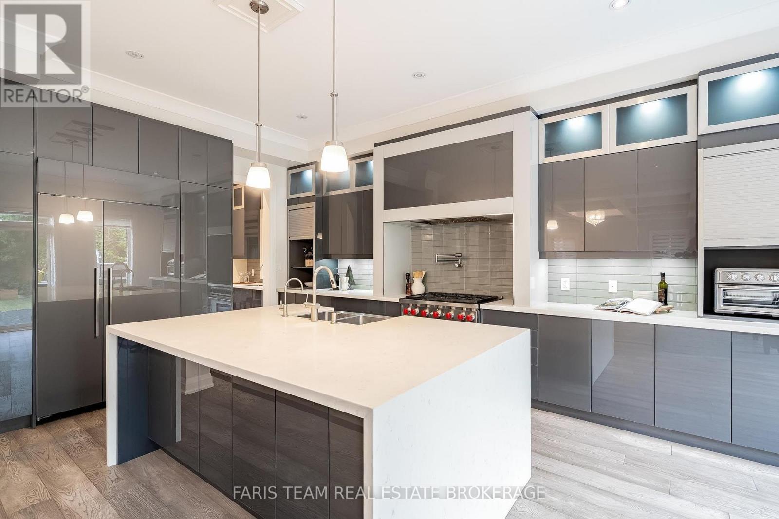 1648 Roslyn Avenue, Innisfil, Ontario  L9S 4N2 - Photo 6 - N13552526