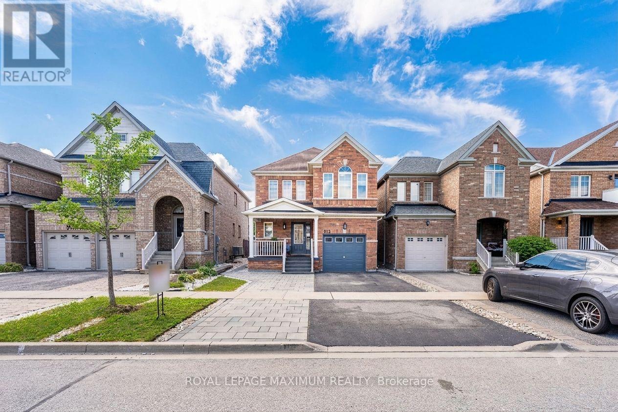 913 MILLER PARK AVENUE, Bradford West Gwillimbury (Bradford)