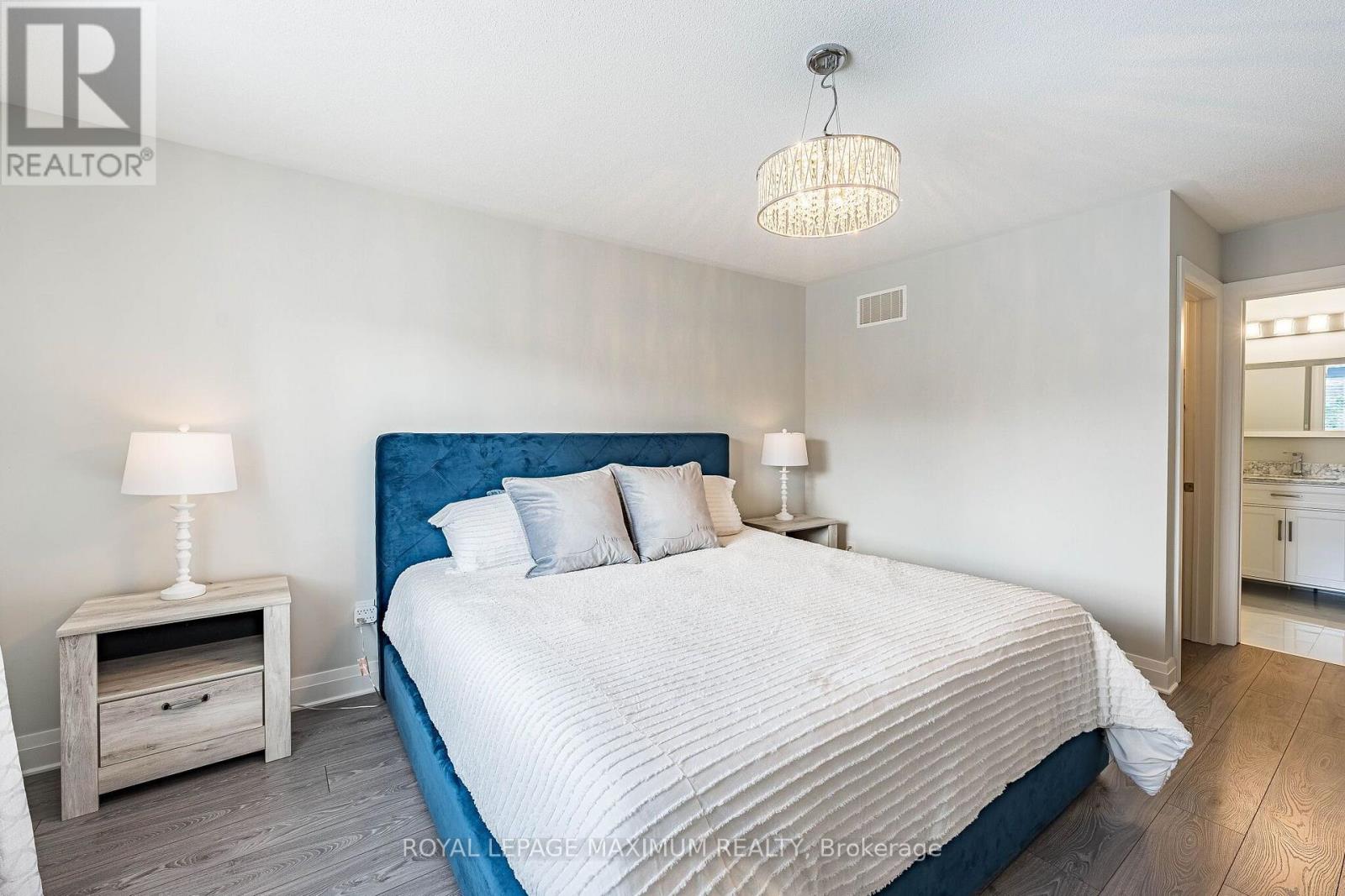 913 Miller Park Avenue, Bradford West Gwillimbury, Ontario  L3Z 0L4 - Photo 23 - N13548432