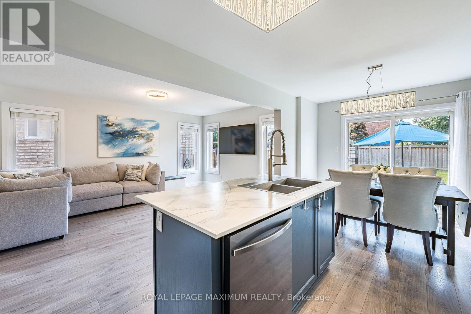 913 Miller Park Avenue, Bradford West Gwillimbury, Ontario  L3Z 0L4 - Photo 12 - N13548432