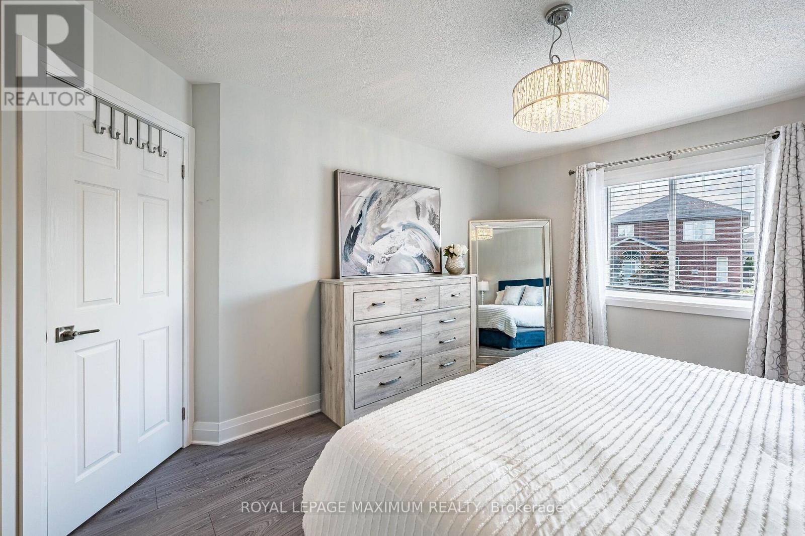 913 Miller Park Avenue, Bradford West Gwillimbury, Ontario  L3Z 0L4 - Photo 24 - N13548432
