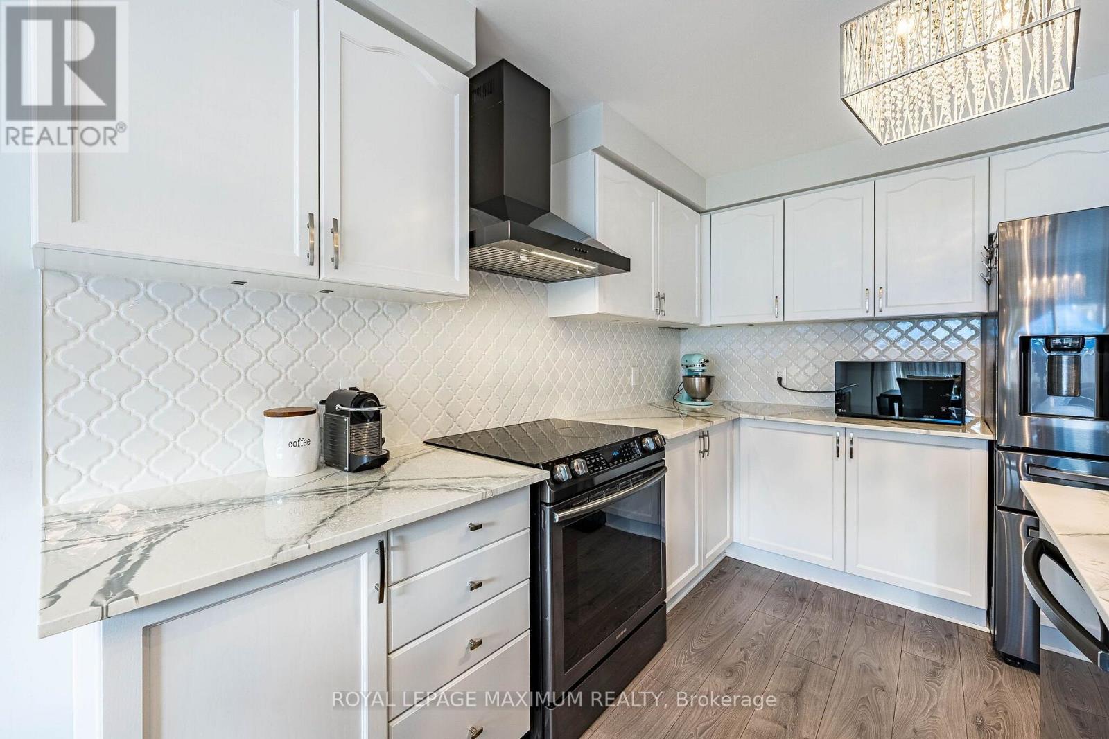 913 Miller Park Avenue, Bradford West Gwillimbury, Ontario  L3Z 0L4 - Photo 14 - N13548432