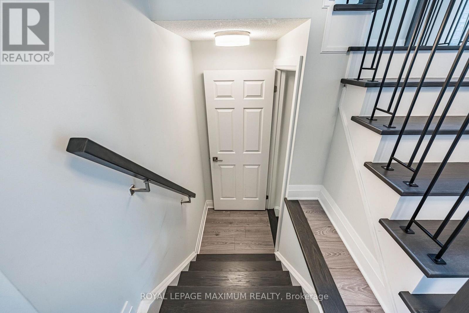 913 Miller Park Avenue, Bradford West Gwillimbury, Ontario  L3Z 0L4 - Photo 37 - N13548432