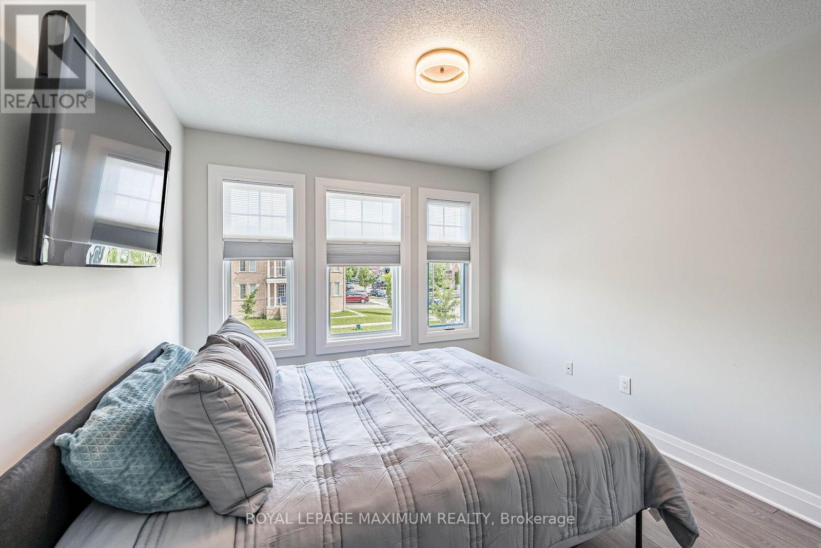 913 Miller Park Avenue, Bradford West Gwillimbury, Ontario  L3Z 0L4 - Photo 33 - N13548432