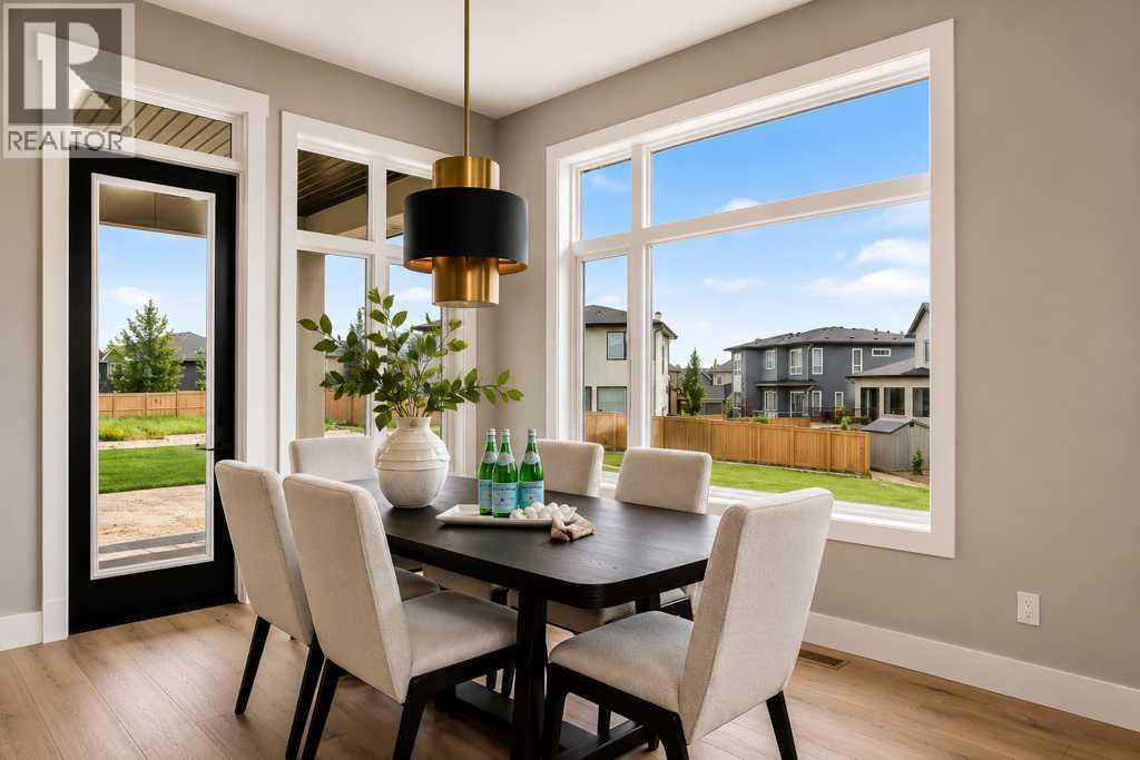 19 Rockcliff Court NW, Calgary, Alberta  T3G 0G6 - Photo 11 - A2328163
