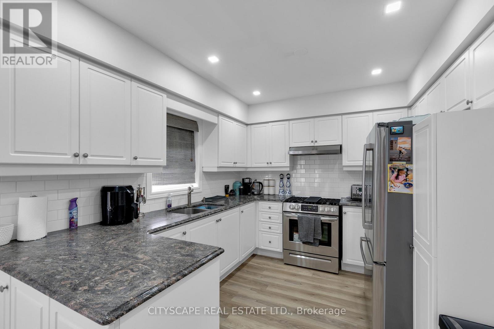 6421 Donway Drive, Mississauga, Ontario  L5V 1J4 - Photo 10 - W13552580