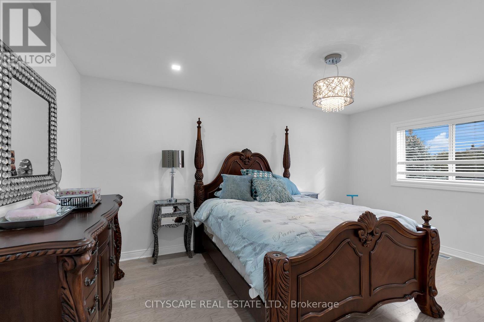 6421 Donway Drive, Mississauga, Ontario  L5V 1J4 - Photo 32 - W13552580