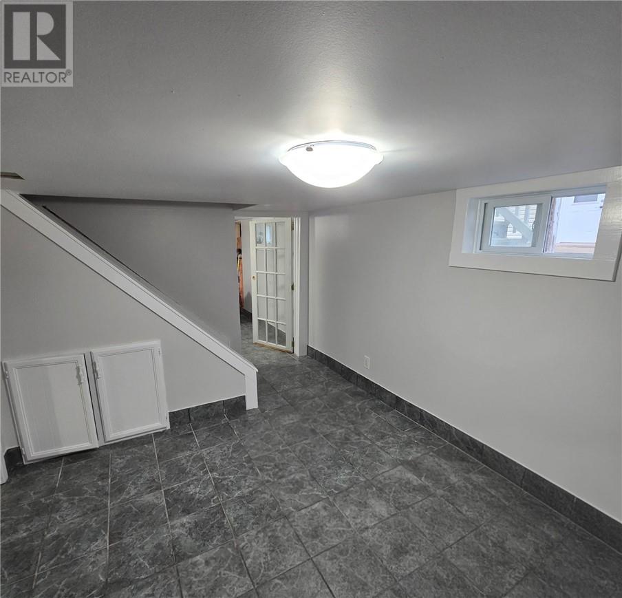 389 Ontario, Greater Sudbury, Ontario  P3E 4K3 - Photo 12 - 2129109