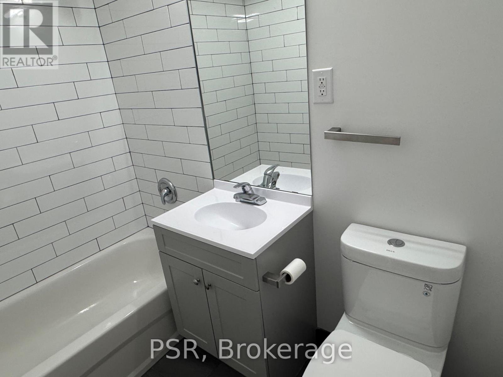 209 - 600 Eglinton Avenue W, Toronto, Ontario  M5N 1C1 - Photo 10 - C13543438