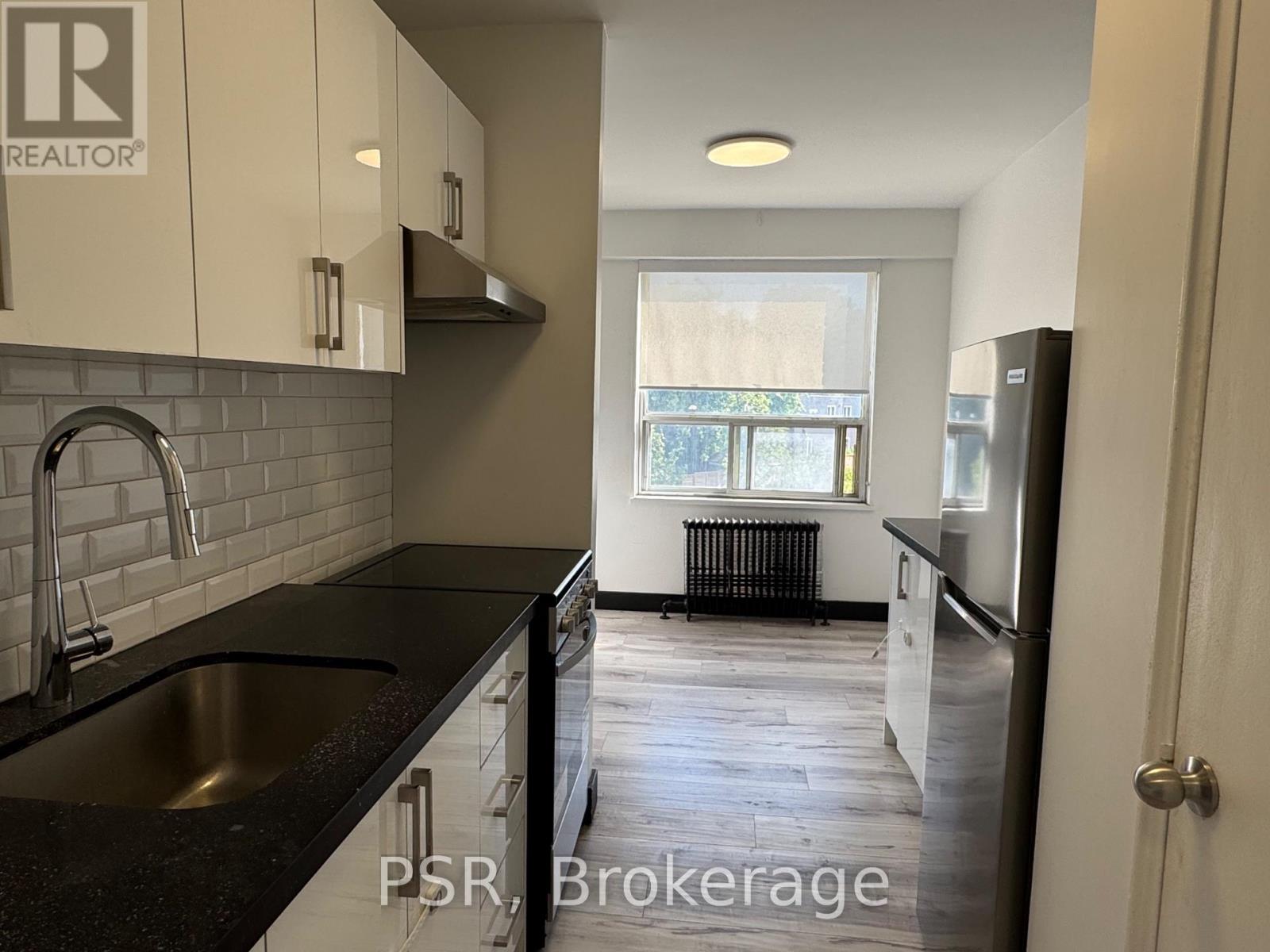 209 - 600 Eglinton Avenue W, Toronto, Ontario  M5N 1C1 - Photo 7 - C13543438