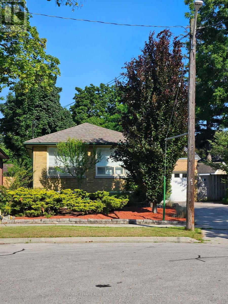 117 WESTROSE AVENUE, Toronto, Ontario