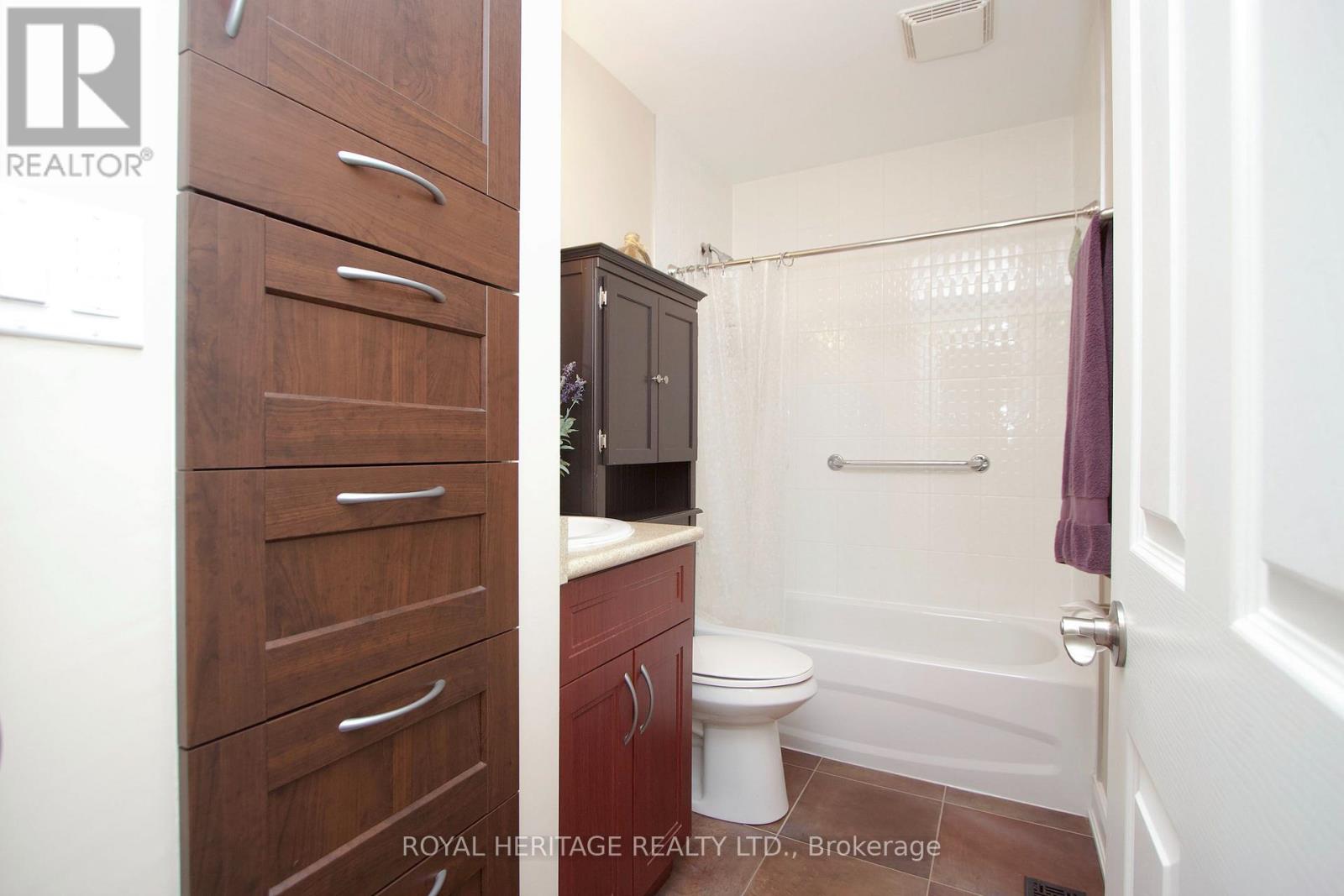 128 Wilmot Trail, Clarington, Ontario  L1B 1B9 - Photo 20 - E13552672