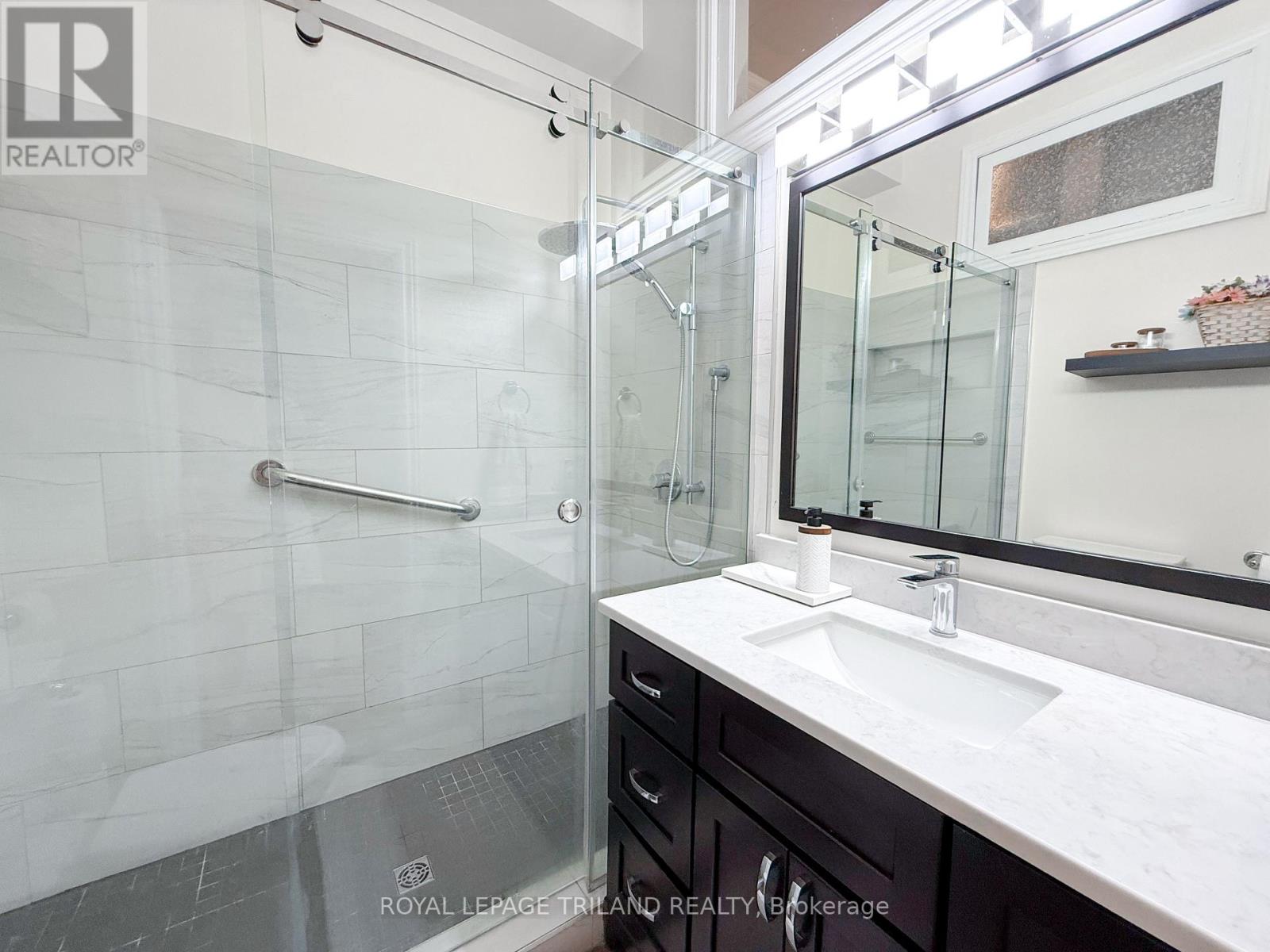 12 East Avenue, St. Thomas, Ontario  N5R 3S8 - Photo 15 - X13538430