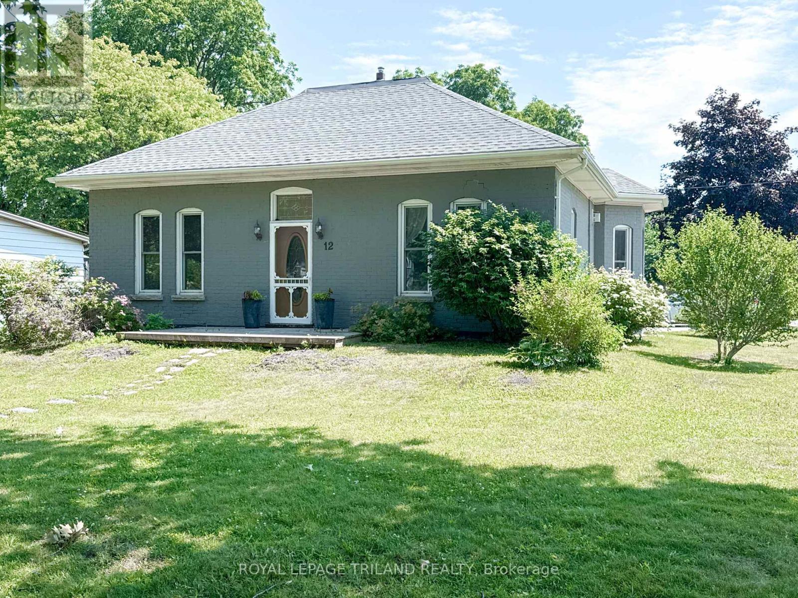 12 East Avenue, St. Thomas, Ontario  N5R 3S8 - Photo 2 - X13538430