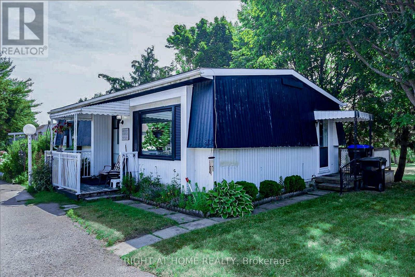 45 LINDEN LANE, Innisfil, Ontario